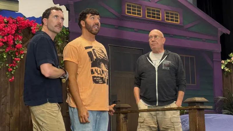 Jamie Pierce, Matthew Scott Montgomery and Dann Florek in rehearsal